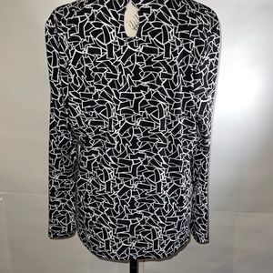 Liz Claiborne top NWOT black and white so pretty